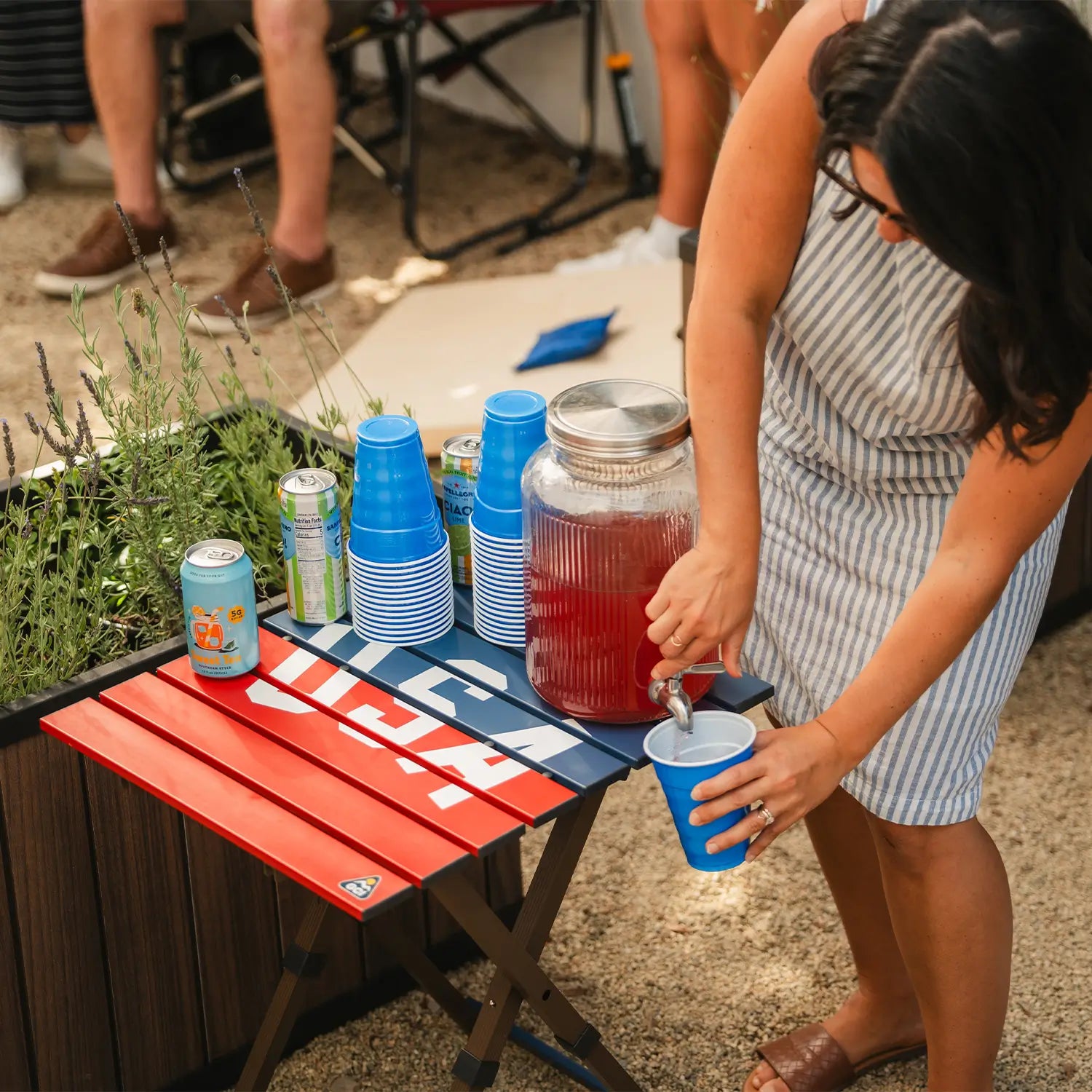 Compact Camp Table 20™ - USA Anniversary Deluxe | LRJ2
